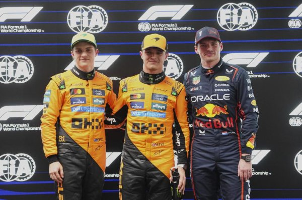 F1澳大利亚站排位赛：诺里斯拿下2025赛季首杆