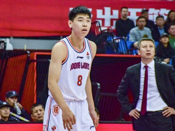 崔永熙：为宏远效力是我小时候的理想   感谢郭导和龙狮俱乐部支持