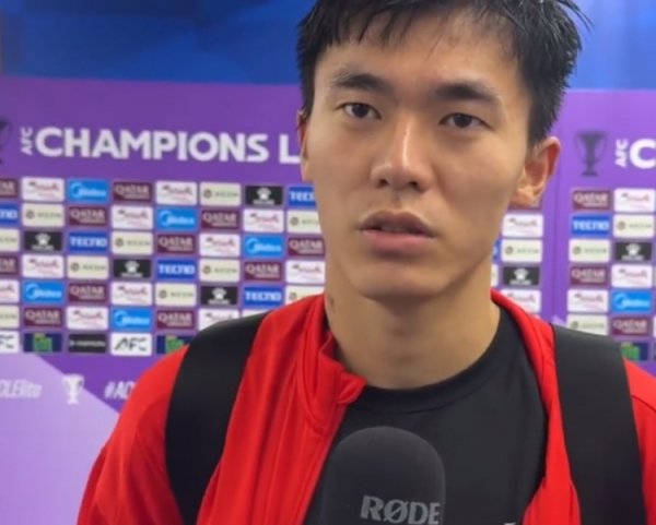胡荷韬：伤病处在治疗阶段但不是理由，亚冠一年级生没什么压力