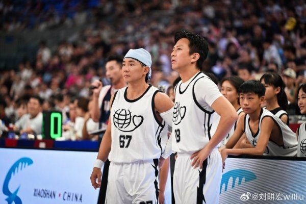 孙俪：邓先生为了打篮球赛  都第几次拿拐杖了？邓超：926次🐶