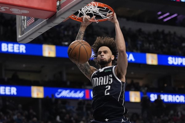 2米21？莱夫利：我夏天长高了 现在的身高是7尺2或者7尺3