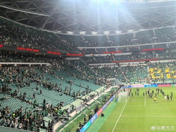 国安3轮不胜&追赶  榜首6分！博主：赛后，北看台提前退场拒绝谢场