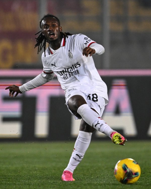 记者：邦多已决定租借加盟克雷莫纳，穆萨有望继续留在AC米兰