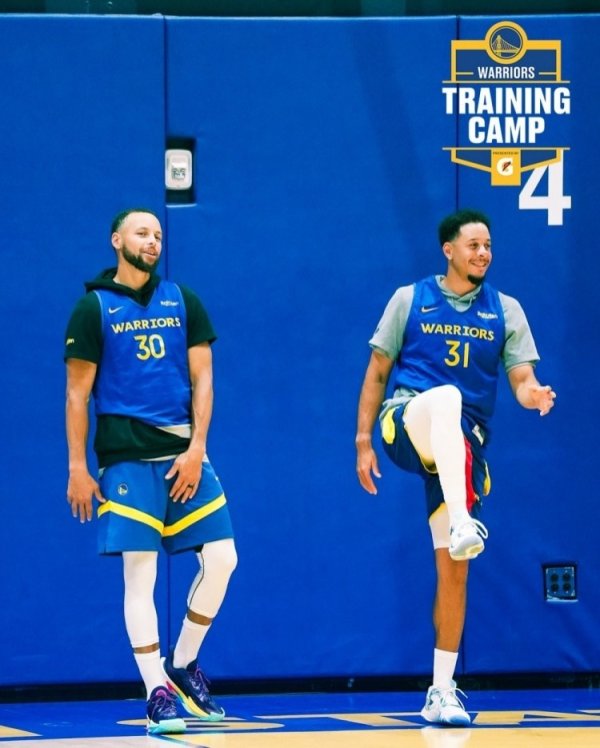 赛斯：小时候我和斯蒂芬在家什么都争 他对我加入勇士持开放态度