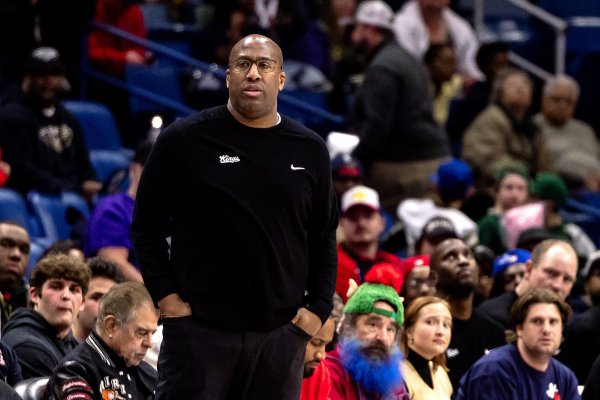 迪文岑佐：迈克-布朗非常出色 他能激发每个人的最大潜力