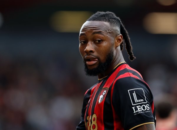 解约金低于1亿镑！英媒独家：利物浦想冬窗签塞梅尼奥替代萨拉赫