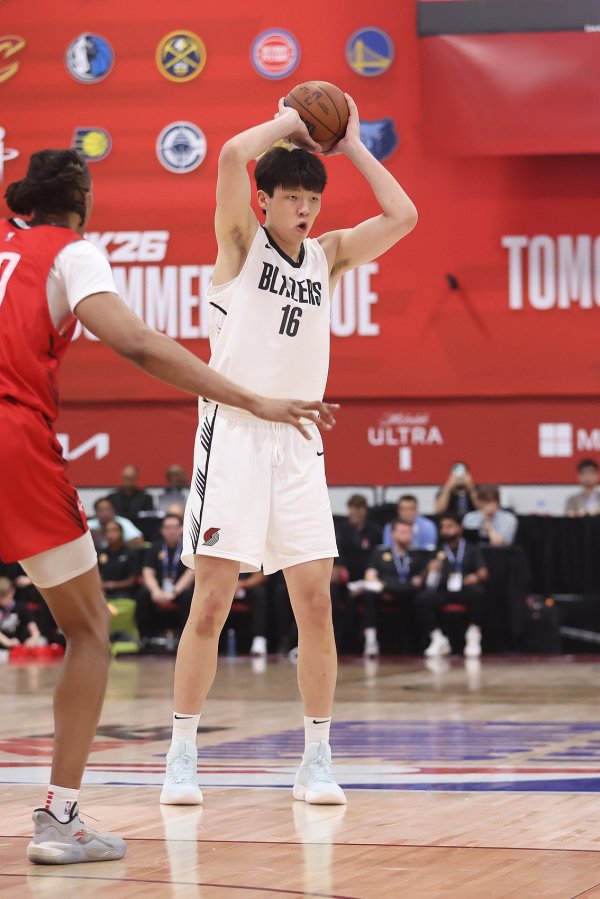 美媒：杨瀚森没三分机会时就会送出妙传 开拓者该在这方面做文章