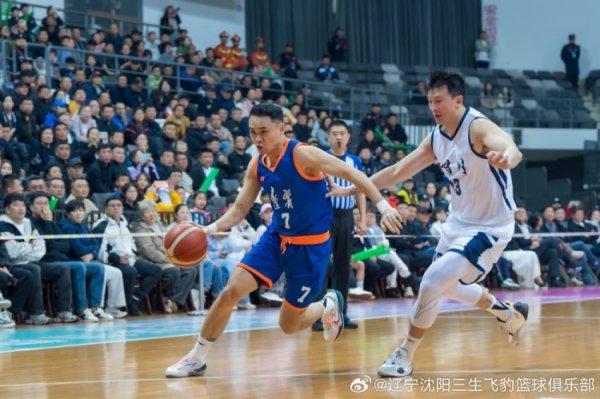 全运赛前热身  赛辽篮83-74战胜四川 高诗岩14分 付豪13分 张陈治锋11分