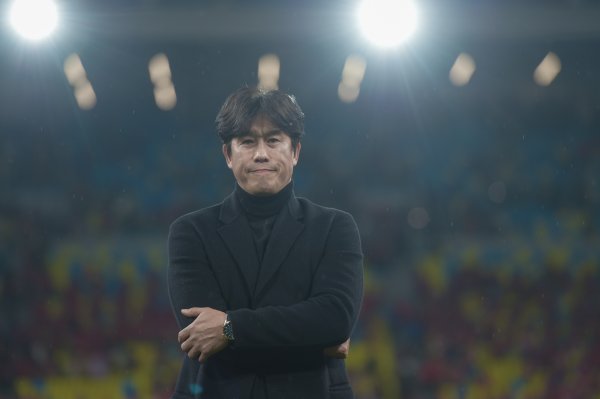 足球报：无缘中超冠军后，成都蓉城要在亚冠重塑信心