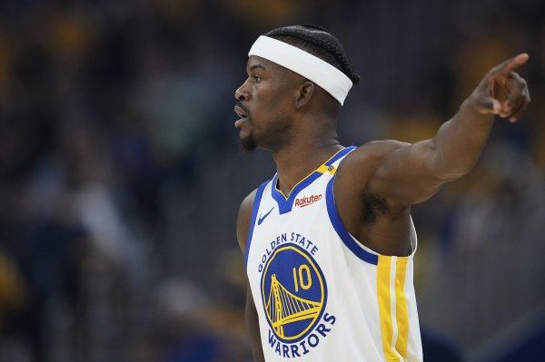 科尔：巴特勒和东契奇都能凭借力量、基本功和高球商不断制造违例