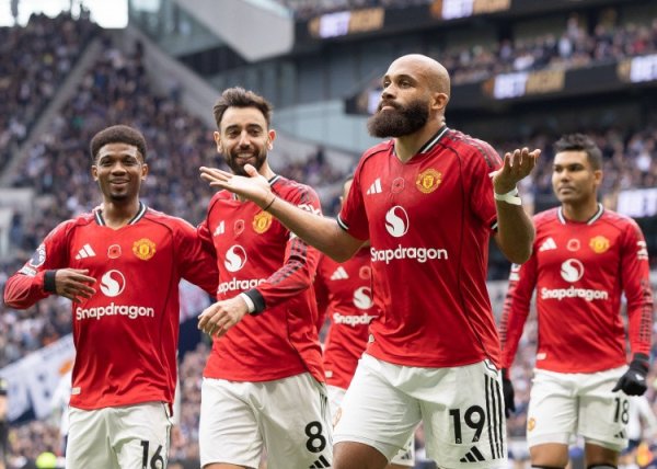 曼晚: 库尼亚和姆伯莫在压力下表现出色, 而伊萨克则变得萎靡