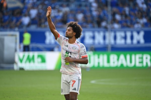 埃贝尔：格纳布里内收肌伤势并不严重，预计他很快能复健    赛事