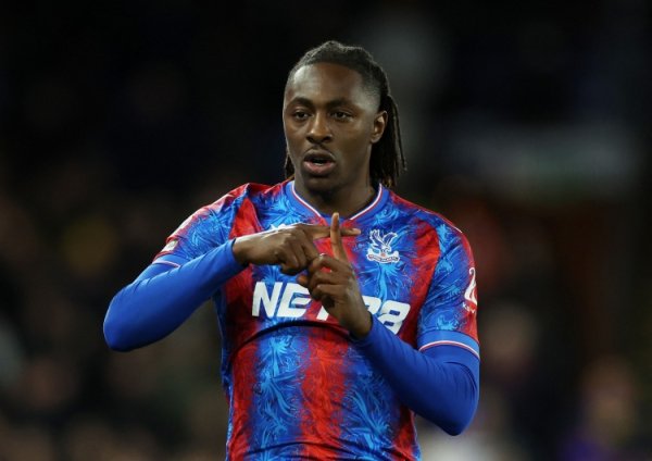 记者：埃泽预计将杆位出战切尔西，热刺尚未与水晶宫达成协议