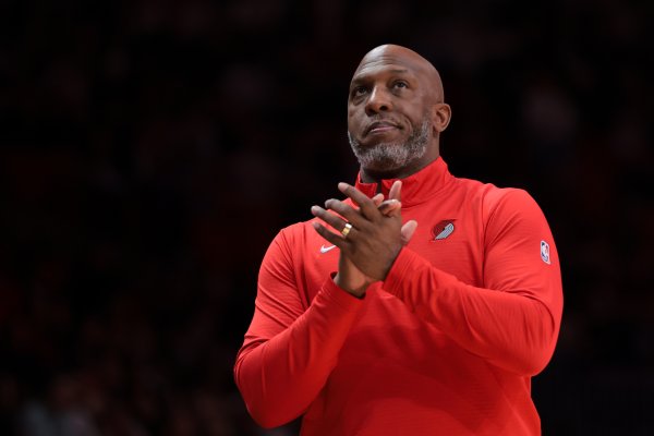 拓记：昌西被利用给非法赌博做背书 引诱受害者加入  被操纵的牌局