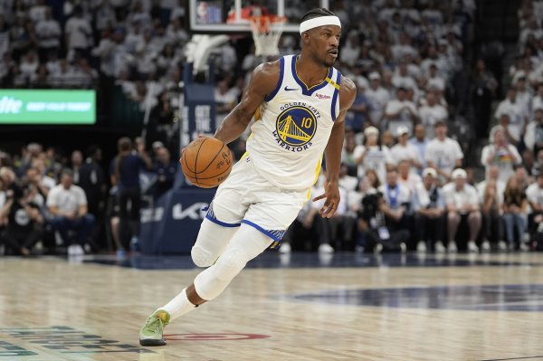 Slater：邓利维为交易&提前续约巴特勒做担保 库里称其激进但合理